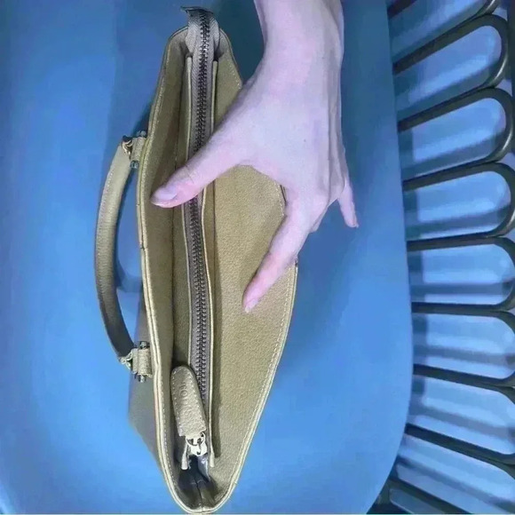 Vintage Tods leather cream shoulder bag small handbag white stitching detail - Picture 8 of 16